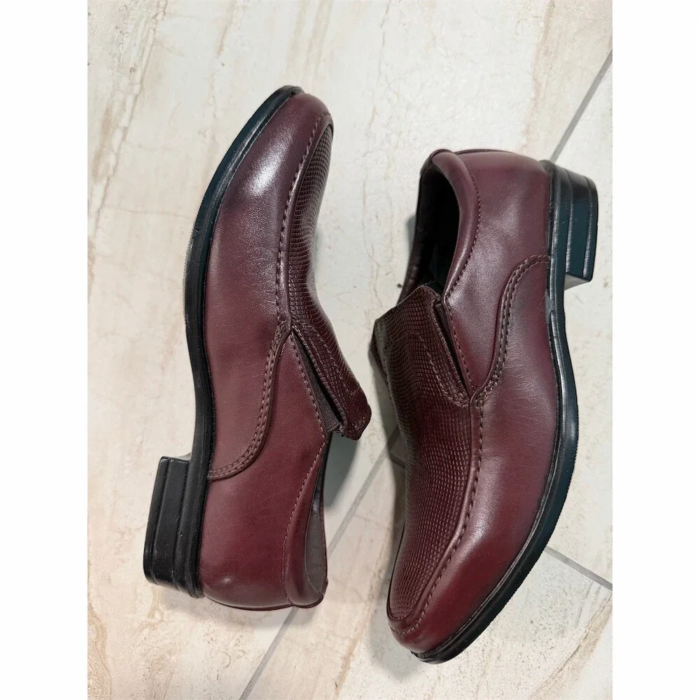 Deer Stags Matteo Kids Slip-On Dress Loafers Burgundy Red Textured Front